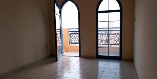 Huge 1 BR Apt I Balcony I Family Bldg